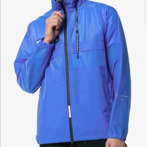 Moncler raincoat for men size S (1)